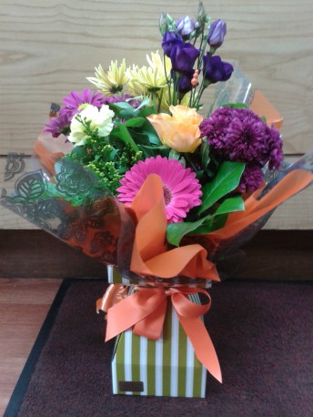 stripe box handtied